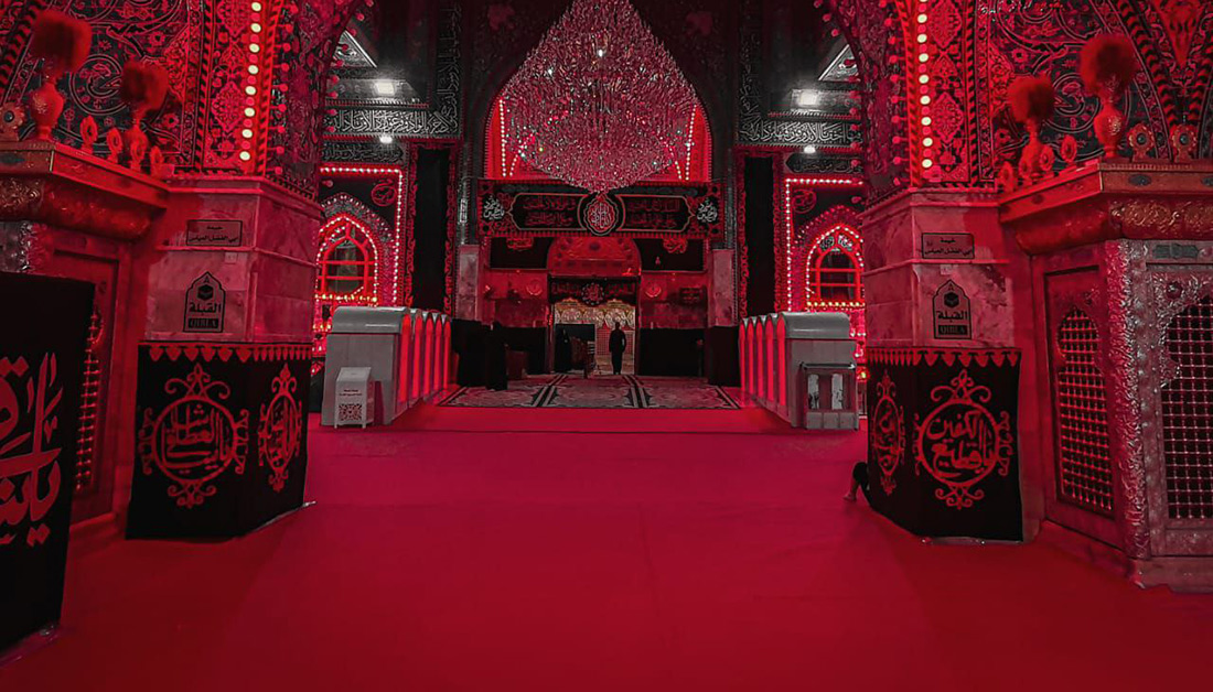 برگزاری محفل قرآنی در شب عاشورا و مراسم شام غریبان در خیمه گاه حسینی با مشارکت (250) خادم افتخاری