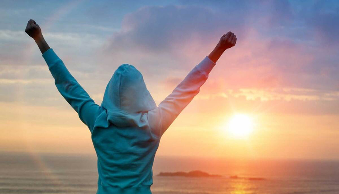 ومن تجمّع الغيوم... تُولَد الشمس