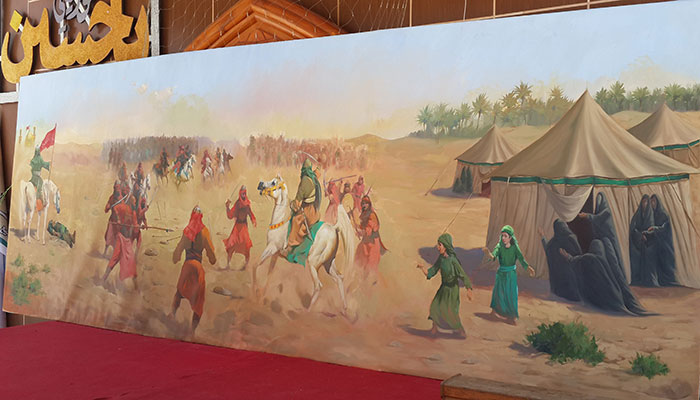 تشكيليون شباب يرسمون لوحة فنية في الصحن الحسيني الشريف جسّدت واقعة 