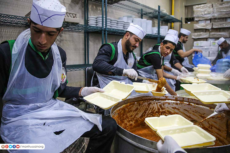 صور تشاهدها للمرة الأولى عن إعداد الطعام داخل مضيف الإمام الحسين 582ef4d3a41ec11