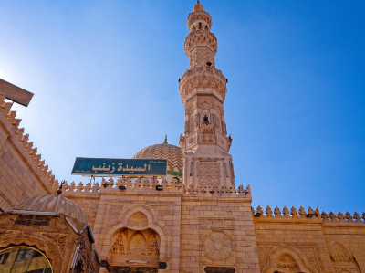 Historic Sayeda Zeinab Mosque in Cairo reopens after renovation
