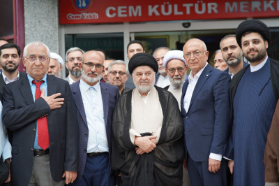 رئيس وقف العلويين في تركيا د. عزالدين دوغان: وجود آية الله السيستاني في النجف نعمة للعراق وتركيا والدول الإسلامية