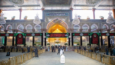 بالصور: تزامنا مع ذكرى استشهاد الإمام الكاظم(ع)… العتبة الحسينية تتشح بالسواد وترفع لافتات الحزن والمواساة