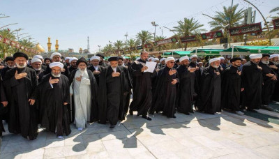 إحياء لذكرى استشهاد الإمام جعفر الصادق (ع).. شاهد بالصور: موكب العزاء الموحد لطلبة العلوم الدينية في كربلاء