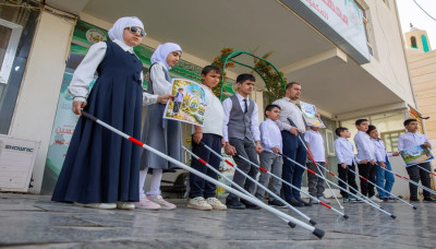 بالتعاون مع مديرية مرور كربلاء.. معاهد المكفوفين التابعة للعتبة الحسينية تحيي اليوم العالمي للعصا البيضاء